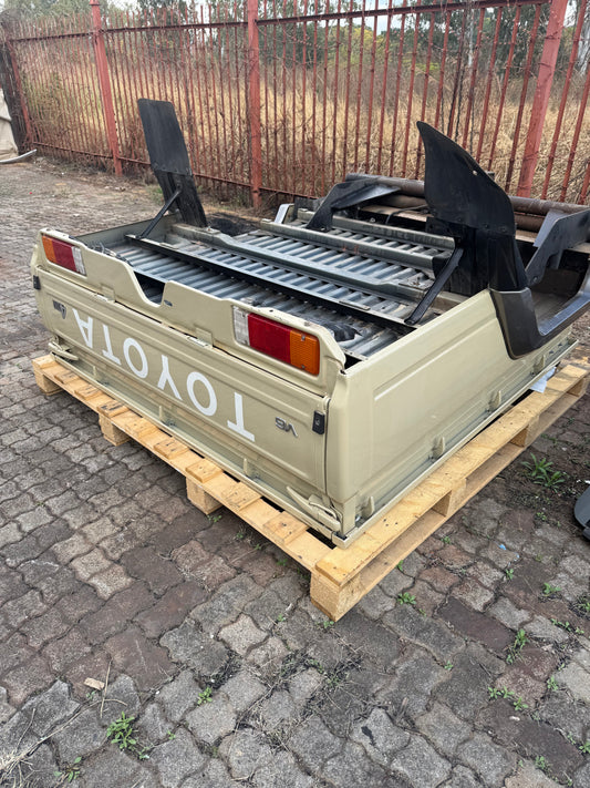 Land cruiser 79 double cab loadbin